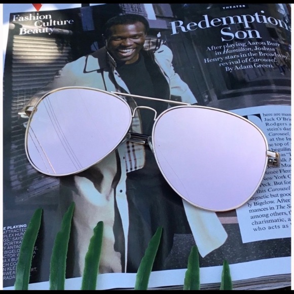 Rose Gold Aviator Sunglasses🎈HP 9/4🎈 - Picture 3 of 5